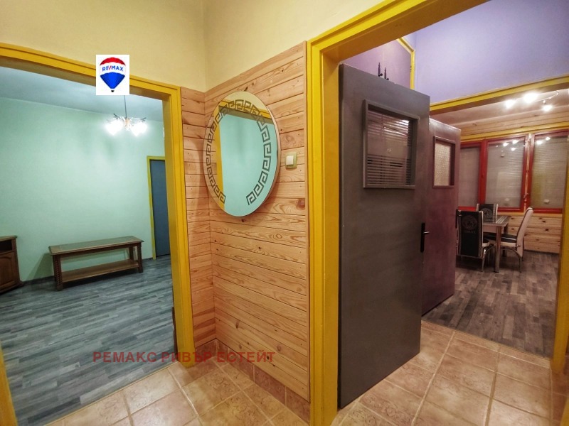 Дава под наем  3-стаен град Русе , Център , 98 кв.м | 10390003 - изображение [4]