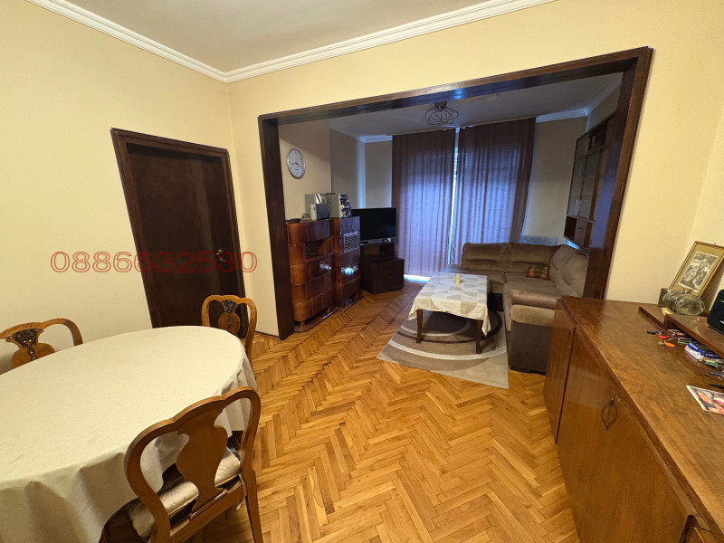 Дава под нем  2-стаен, град София, Оборище •  750 EUR • ID 65456879 — holmes.bg - [1] 