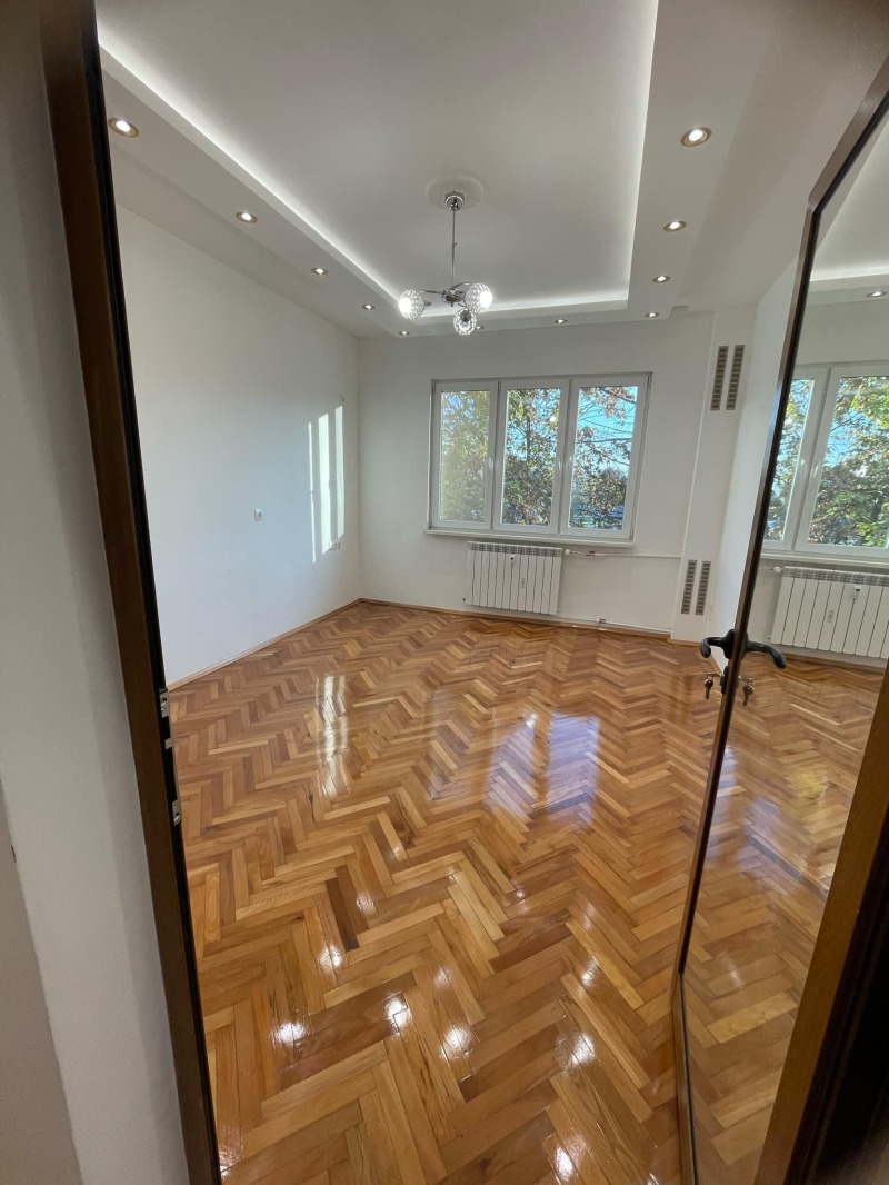 Te huur  2 slaapkamers Sofia , Mladost 1 , 110 m² | 22190893