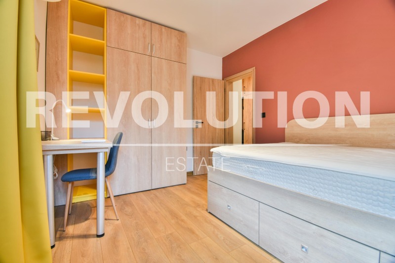 Издаје се  2 спаваће собе Софија , Лозенец , 90 м2 | 39442959 - слика [7]