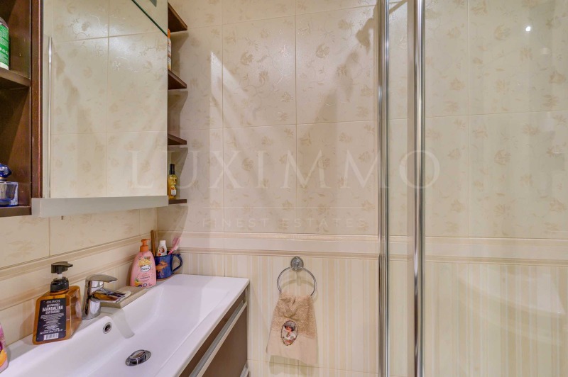 Дава под наем 3-СТАЕН, гр. София, Център, снимка 14 - Апартаменти - 53227445