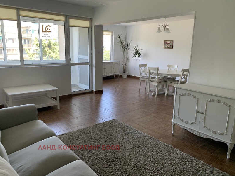 Kiralık  2 yatak odası Sofia , Bakston , 130 metrekare | 18925861