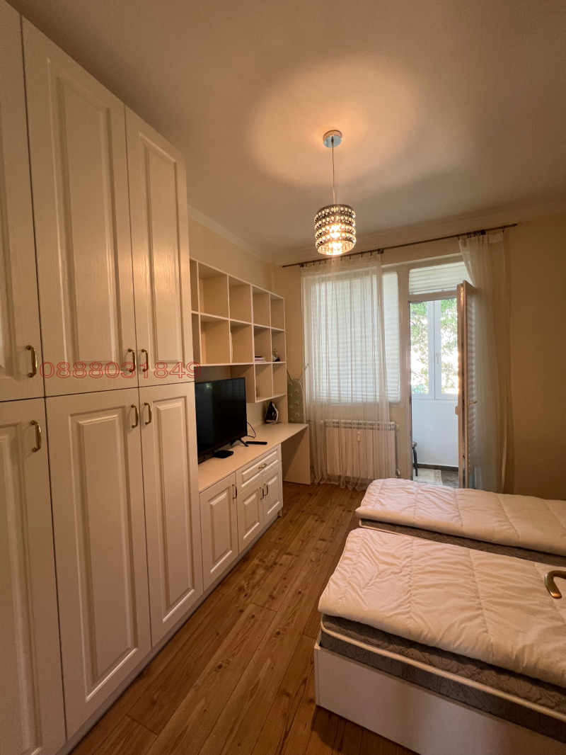 Дава под наем 3-СТАЕН, гр. София, Център, снимка 14 - Апартаменти - 52773210