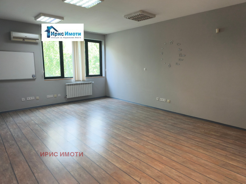 Do wynajęcia  Biuro Sofia , Lozenec , 70 mkw | 18051318 - obraz [3]