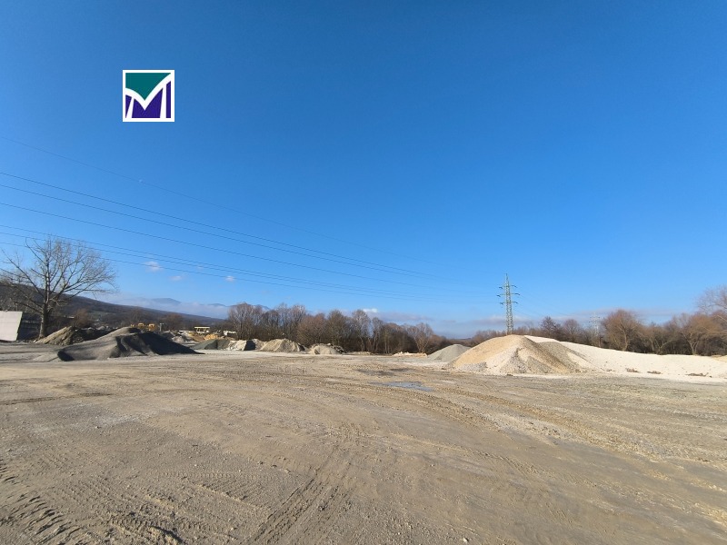 Дава под наем БИЗНЕС ИМОТ, гр. Мездра, област Враца, снимка 7 - Други - 52751662