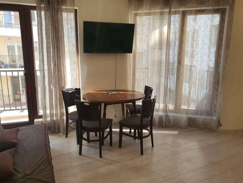 Дава под наем 3-СТАЕН, гр. Варна, Център, снимка 2 - Апартаменти - 52839243