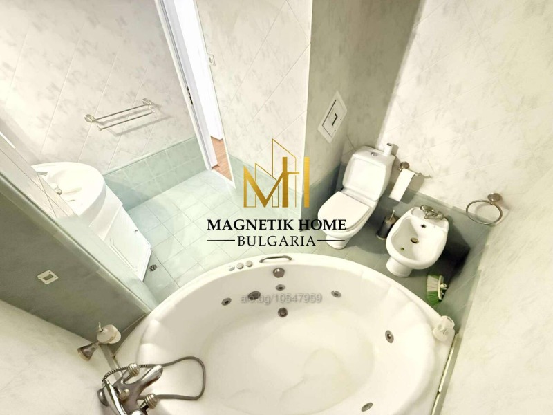 Zu vermieten  3+ Schlafzimmer Burgas , Zentar , 146 qm | 54995118 - Bild [15]