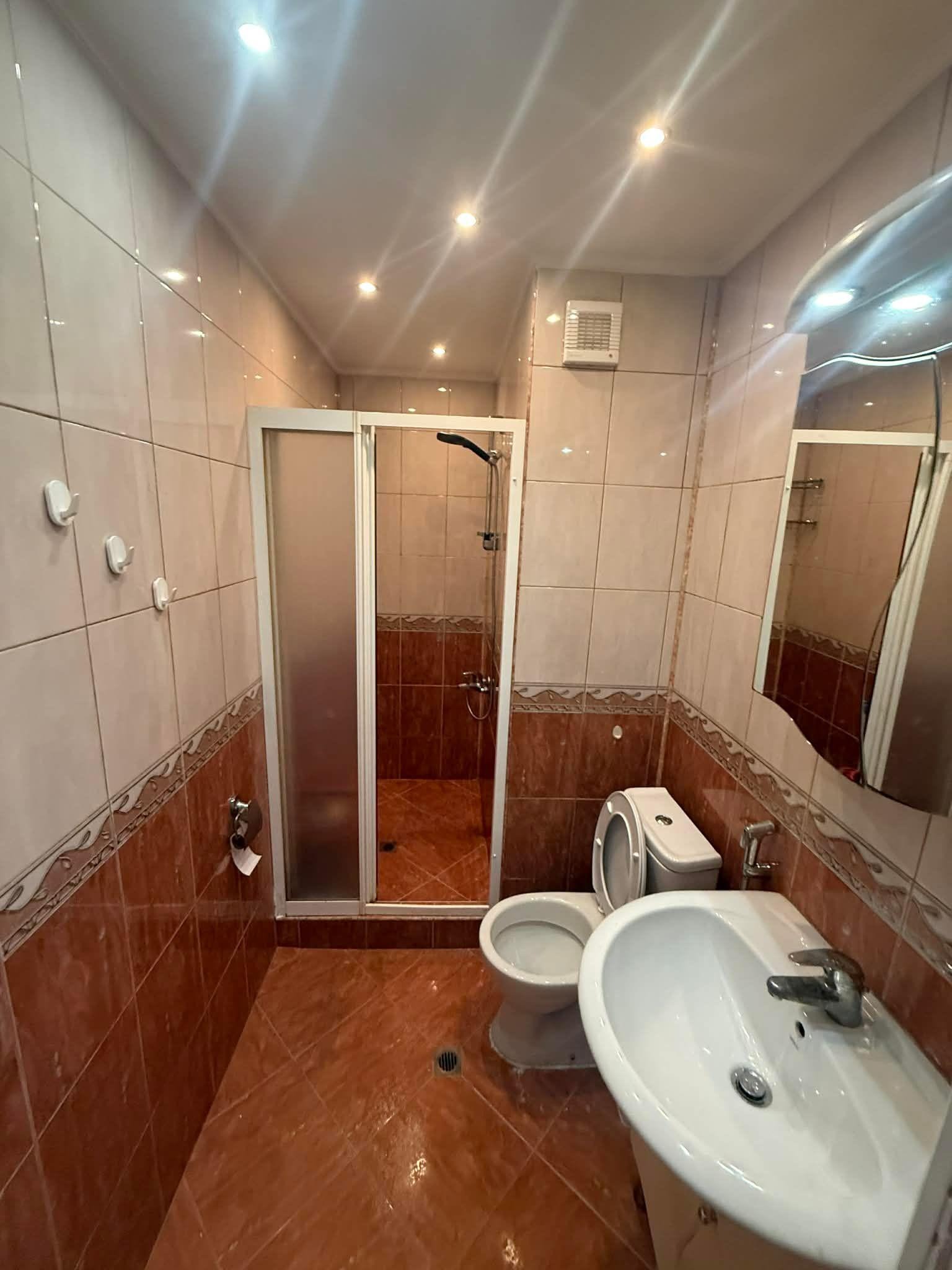Дава под наем 3-СТАЕН, гр. София, Света Троица, снимка 6 - Апартаменти - 55233615