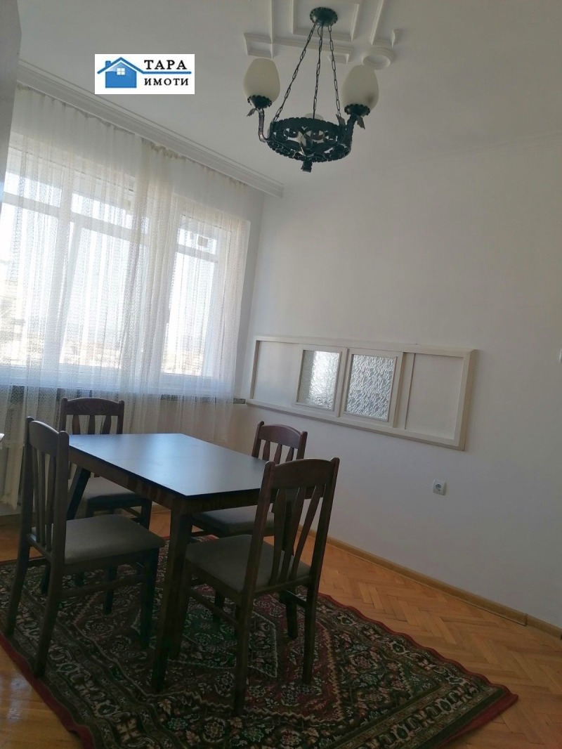 K pronájmu  2 ložnice Sofia , Banišora , 105 m2 | 64040157 - obraz [2]