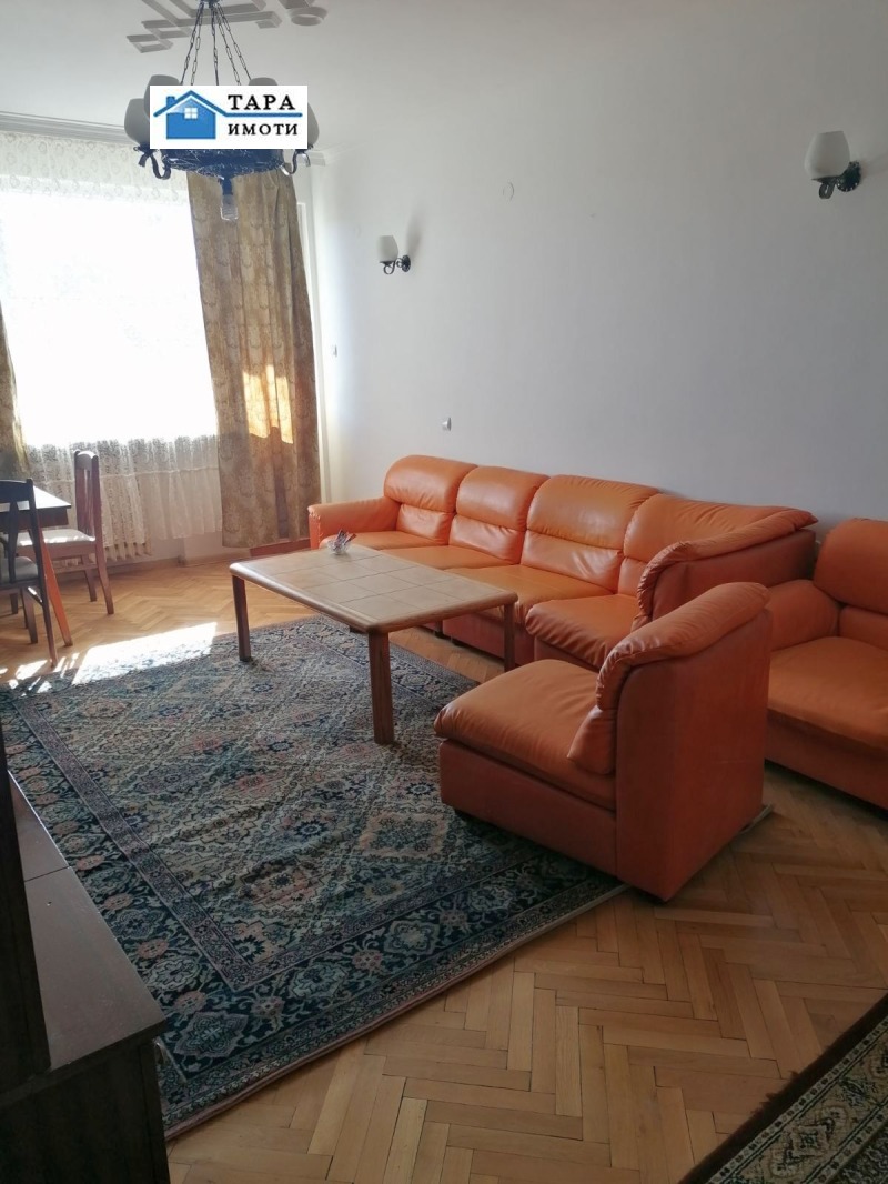 Zu vermieten  2 Schlafzimmer Sofia , Banischora , 105 qm | 64040157