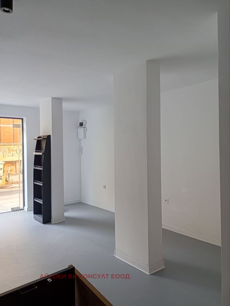 Дава под наем МАГАЗИН, гр. София, Център, снимка 2 - Магазини - 52731825