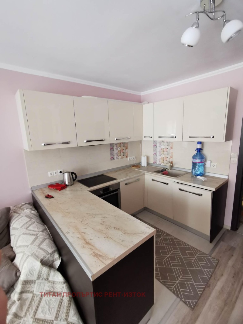 Дава под наем 3-СТАЕН, гр. Бургас, Център, снимка 2 - Апартаменти - 53283181