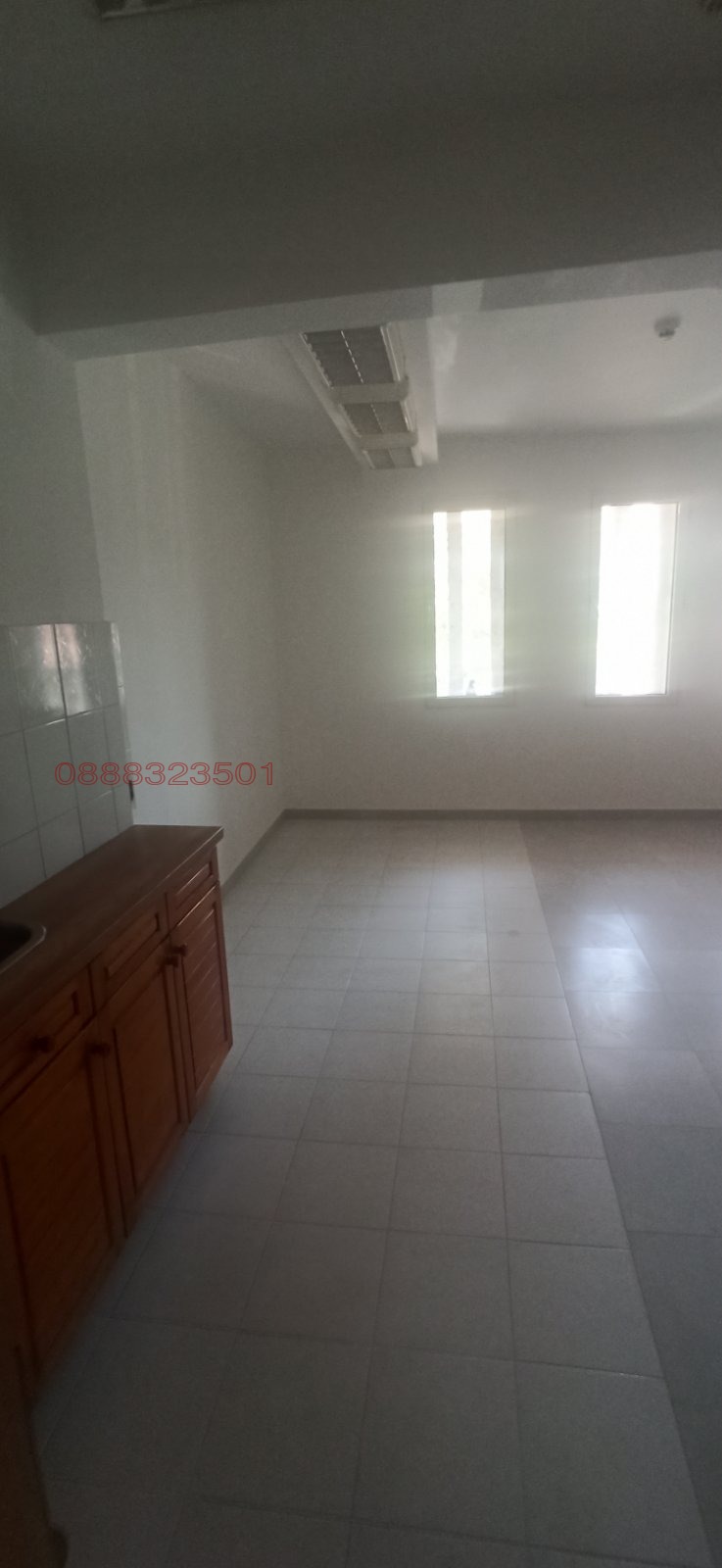 Дава под наем ОФИС, гр. Монтана, Идеален център, снимка 2 - Офиси - 52769827