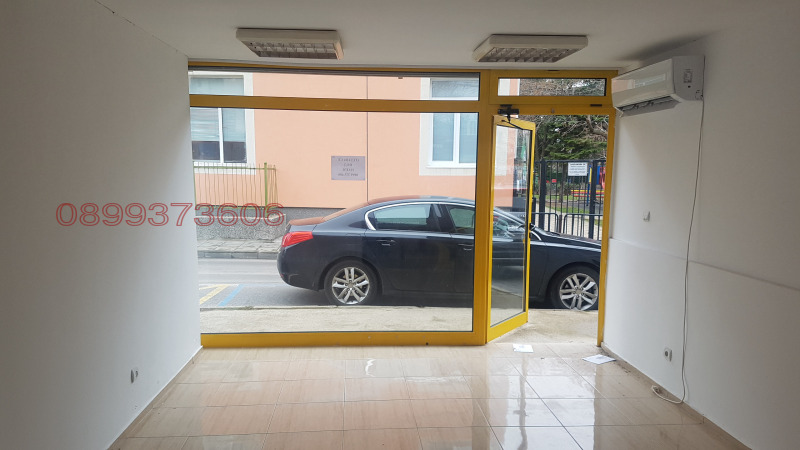 Дава под наем МАГАЗИН, гр. Сливен, Център, снимка 7 - Магазини - 53218123