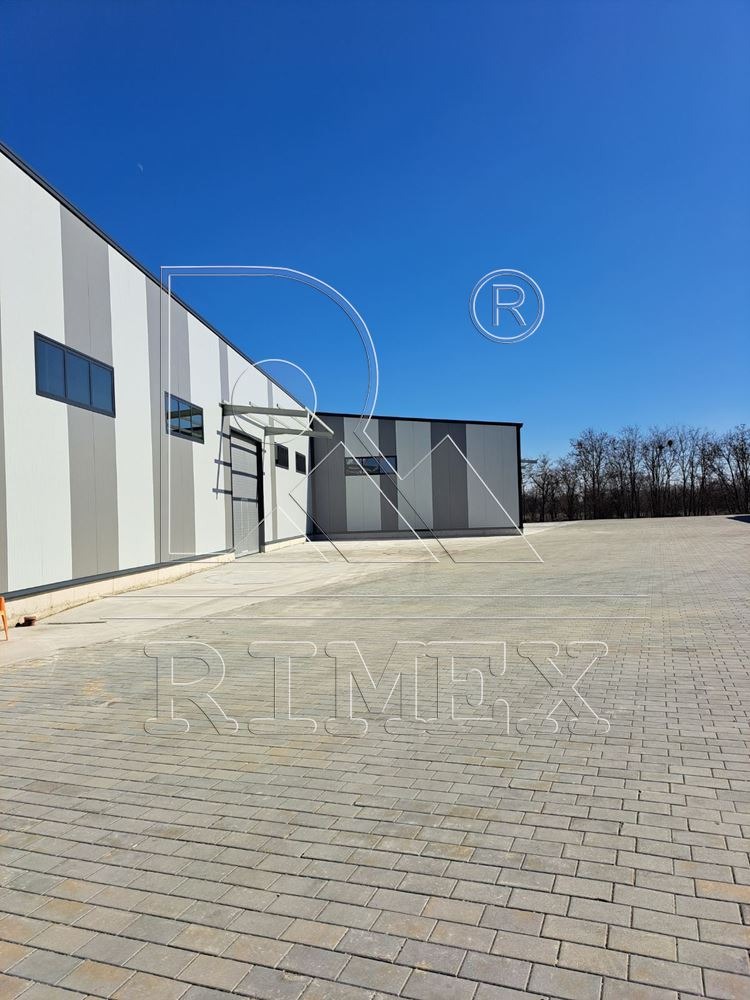 Da affittare  Negozio Plovdiv , Brezovsko shose , 1050 mq | 16173134 - Immagine [3]