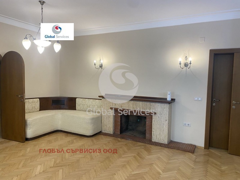 De inchiriat  3+ dormitor Sofia , Țentâr , 190 mp | 37299515