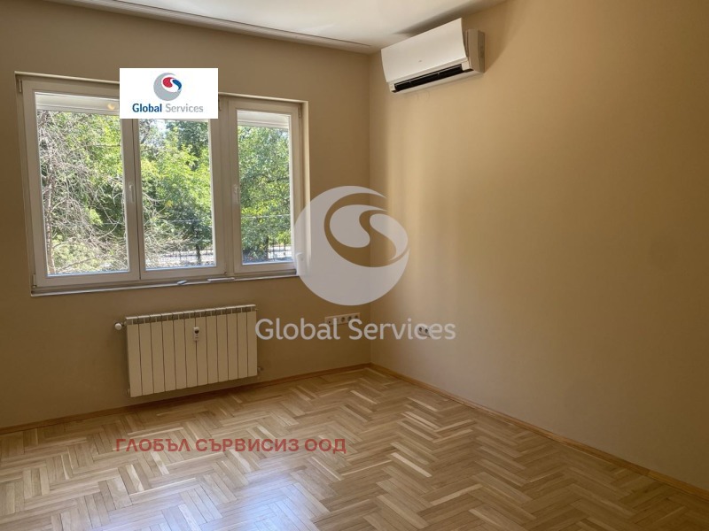 De inchiriat  3+ dormitor Sofia , Țentâr , 190 mp | 37299515 - imagine [9]