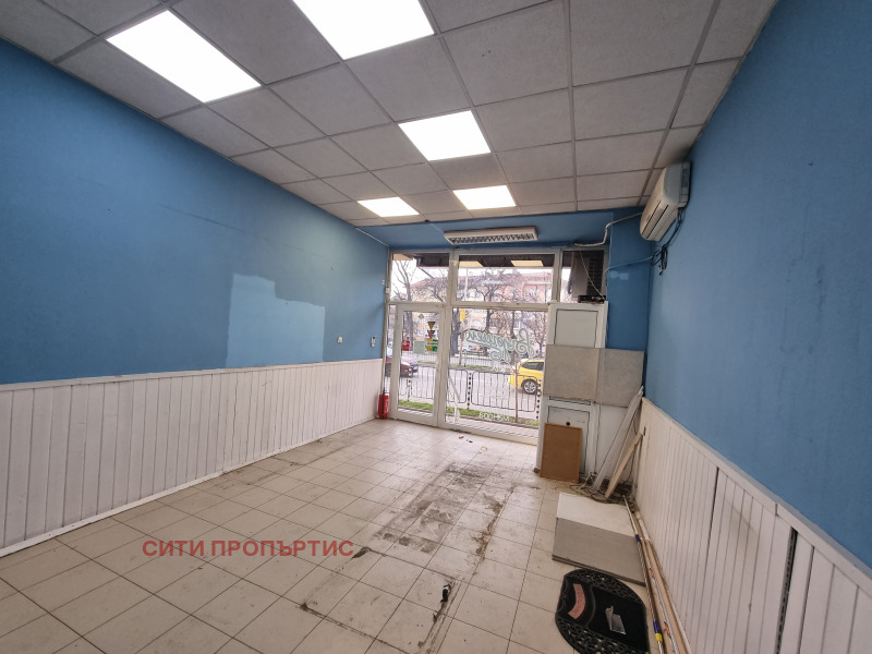 Дава под наем МАГАЗИН, гр. Благоевград, Широк център, снимка 3 - Магазини - 52814727