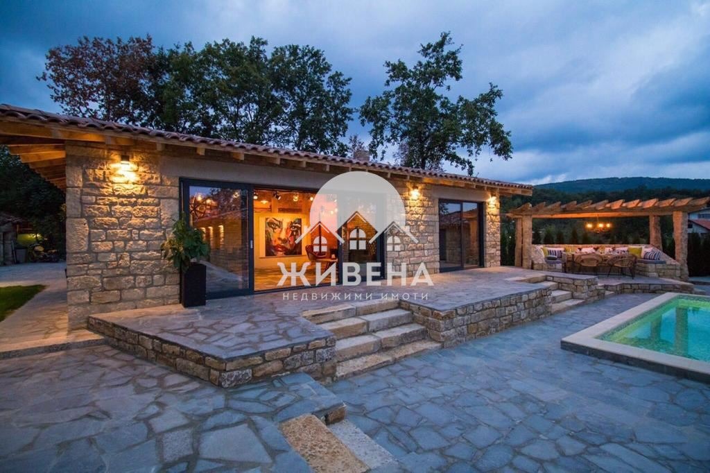 Дава под наем КЪЩА, гр. Варна, м-т Манастирски рид, снимка 2 - Къщи - 49951874