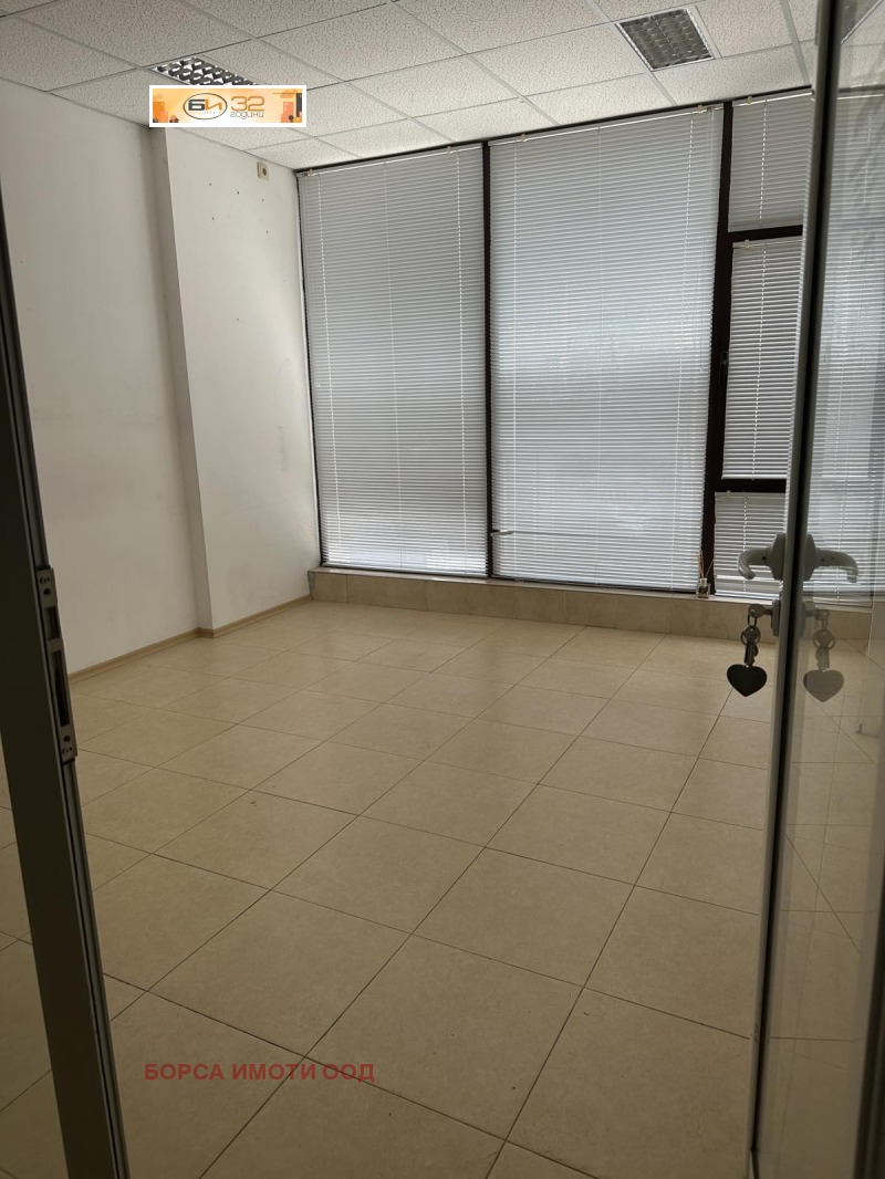 Дава под наем  Офис град Враца , Дъбника , 15 кв.м | 11808575