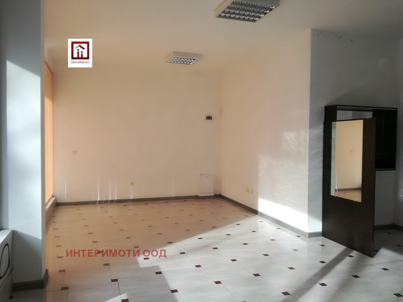 Para alugar  Comprar Sofia , Poduiane , 71 m² | 84095846 - imagem [4]