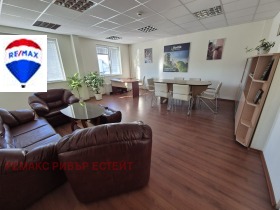 Büro Promischlena zona - Iztok, Ruse 1