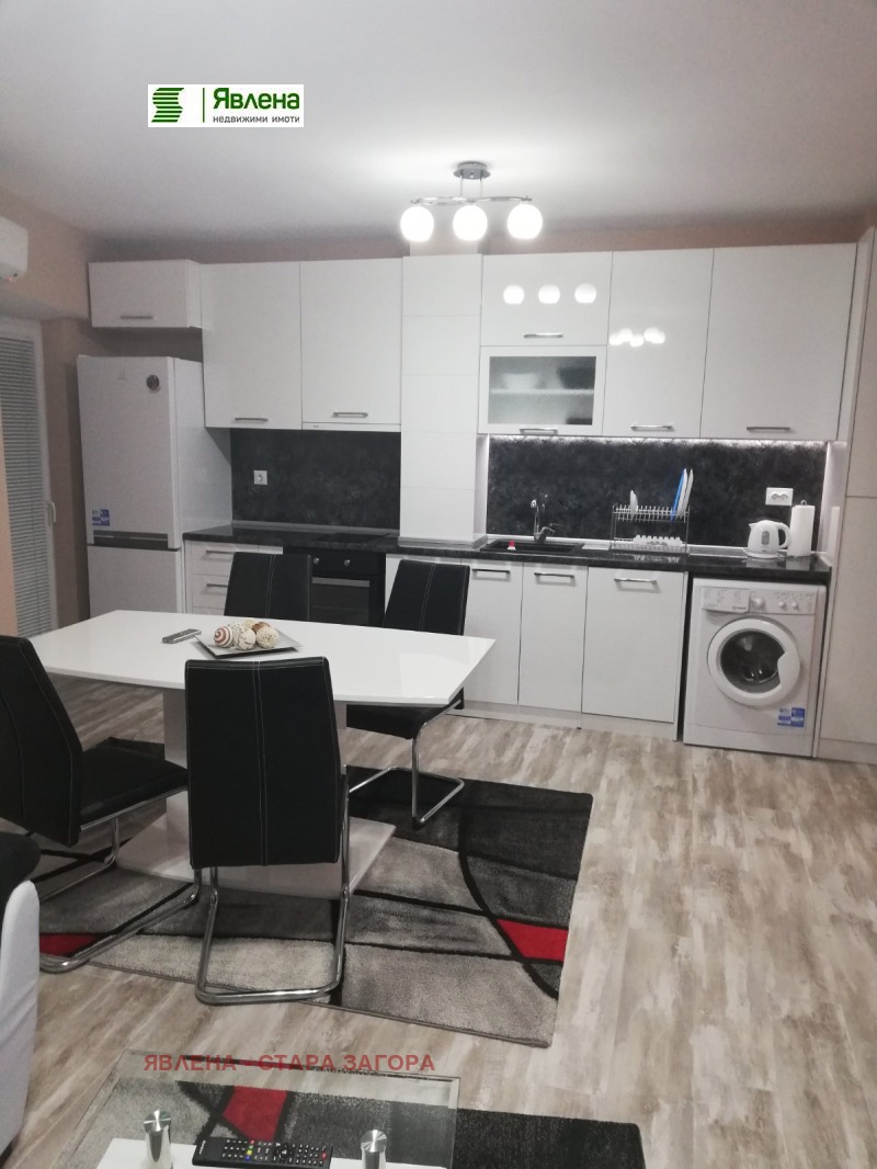 Da affittare  1 camera da letto Stara Zagora , Tsentar , 67 mq | 22712234