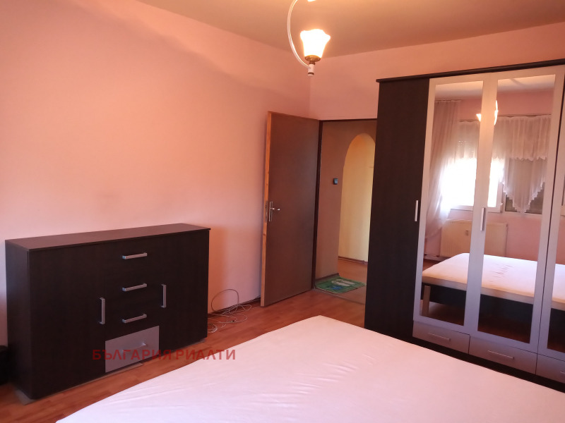 Zu vermieten  2 Schlafzimmer Sofia , Ljulin 4 , 100 qm | 95123376 - Bild [8]