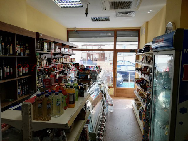 Дава под наем МАГАЗИН, гр. София, Център, снимка 4 - Магазини - 54836953