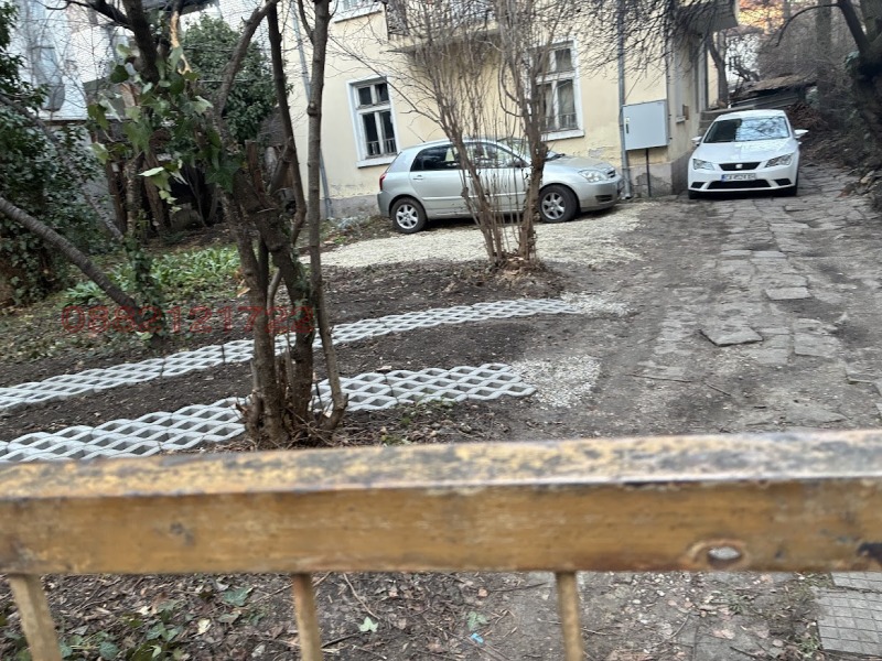 Дава под наем ГАРАЖ, ПАРКОМЯСТО, гр. София, Център, снимка 2 - Гаражи и паркоместа - 53473315