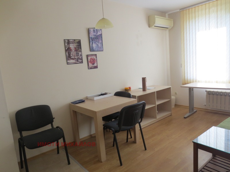 Дава под наем 2-СТАЕН, гр. София, Лозенец, снимка 3 - Апартаменти - 55725416