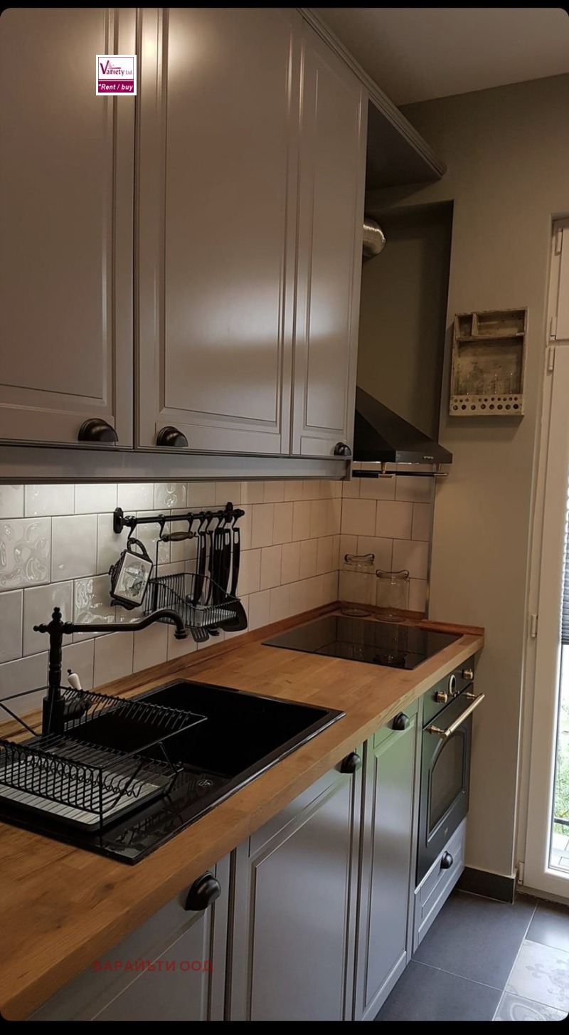 A louer  2 chambres Sofia , Tsentar , 70 m² | 88758059