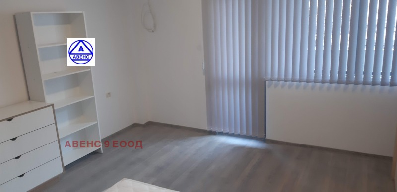 Zu vermieten  3 Schlafzimmer Plewen , Idealen zentar , 110 qm | 86175387 - Bild [2]