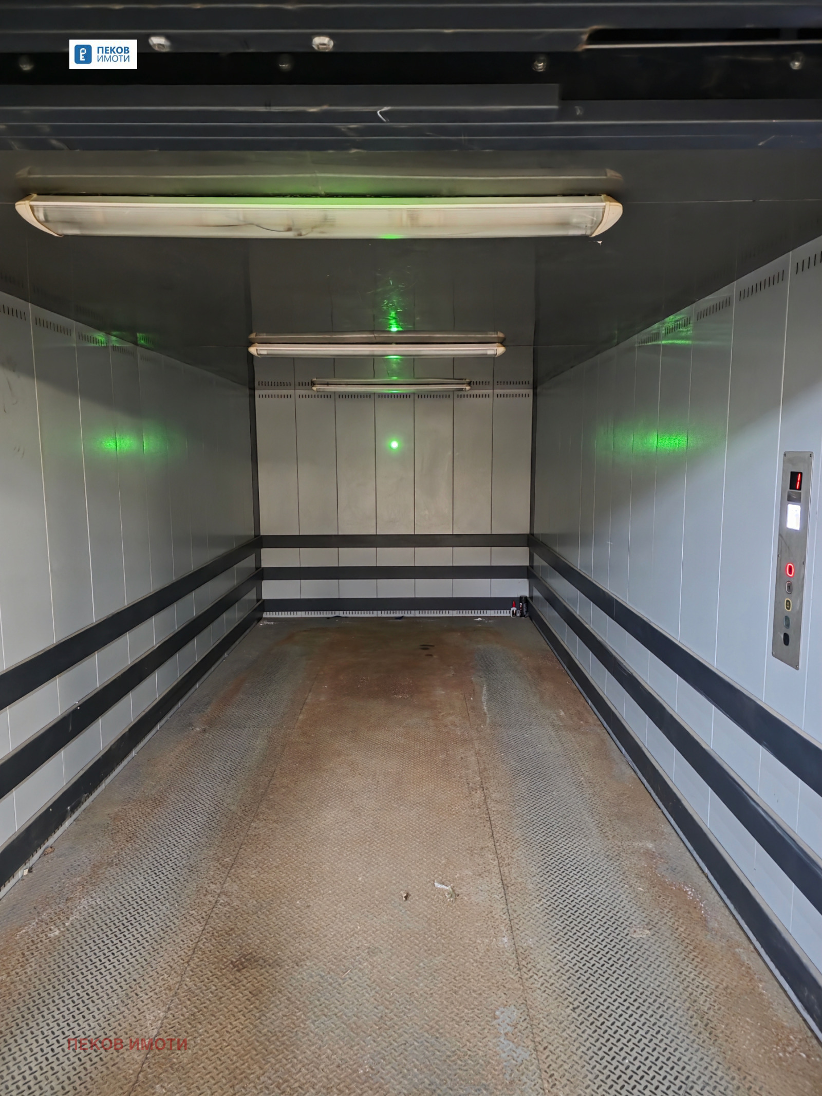 Дава под наем ГАРАЖ, ПАРКОМЯСТО, гр. София, Надежда 1, снимка 5 - Гаражи и паркоместа - 53717628