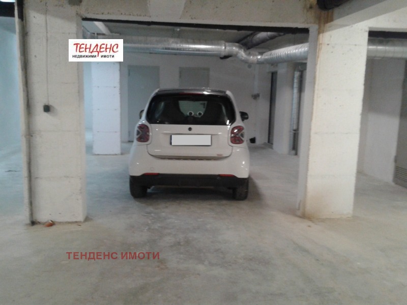 Дава под наем ГАРАЖ, ПАРКОМЯСТО, гр. Кърджали, Център, снимка 2 - Гаражи и паркоместа - 53069572