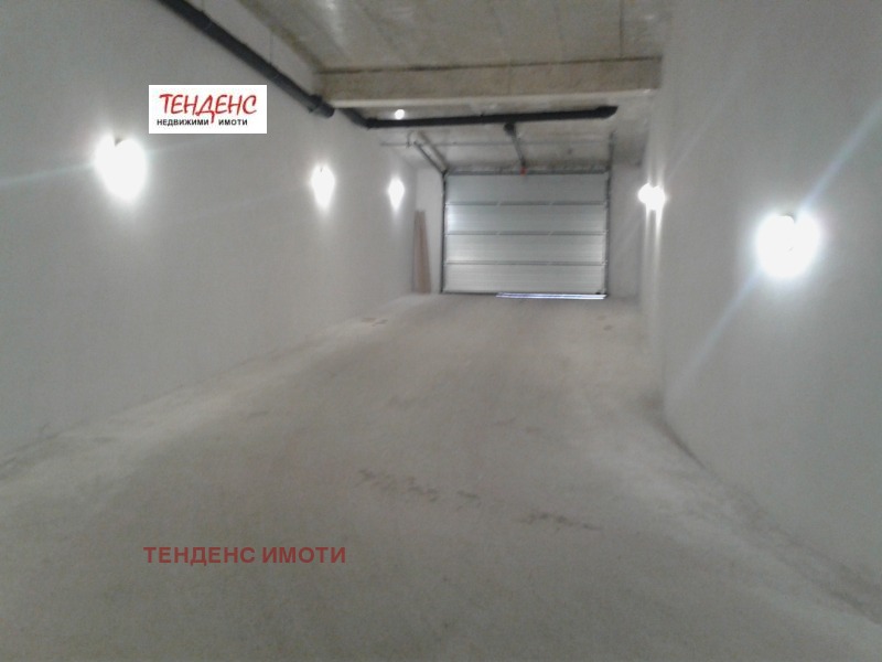 Дава под наем ГАРАЖ, ПАРКОМЯСТО, гр. Кърджали, Център