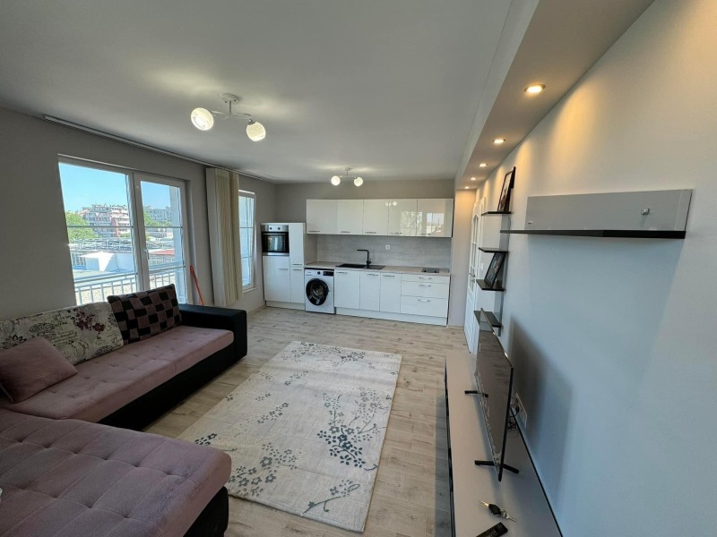 Para alugar  1 quarto Plovdiv , Gagarin , 54 m² | 45703118