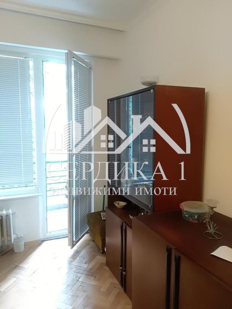 Дава под наем 2-СТАЕН, гр. София, Свобода, снимка 2 - Апартаменти - 52990732