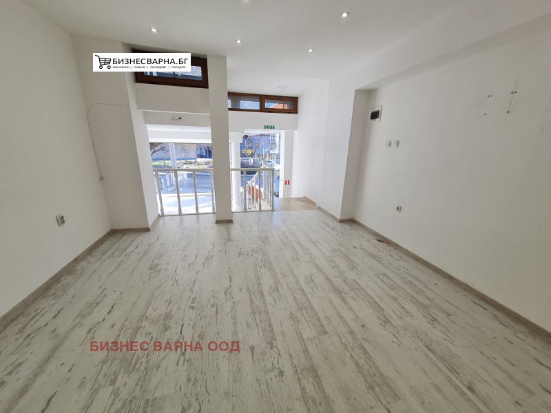 Дава под наем МАГАЗИН, гр. Варна, Център, снимка 2 - Магазини - 53356917