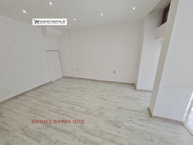 Дава под наем МАГАЗИН, гр. Варна, Център, снимка 9 - Магазини - 53096180