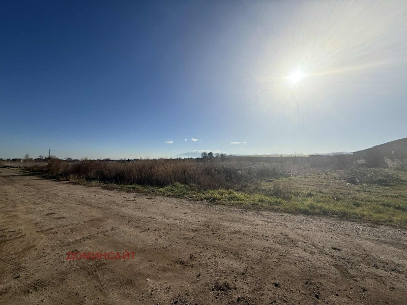 Дава под наем МЯСТО, с. Петърч, област София област