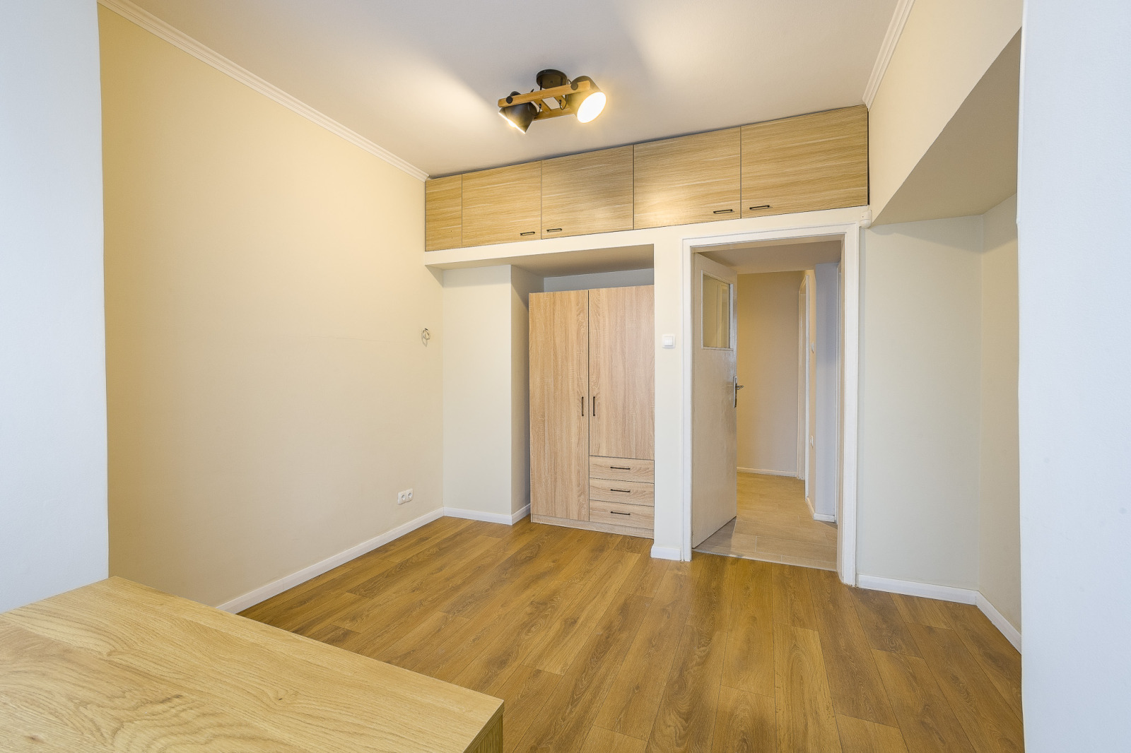 Дава под наем 3-СТАЕН, гр. София, Иван Вазов, снимка 9 - Апартаменти - 53895094