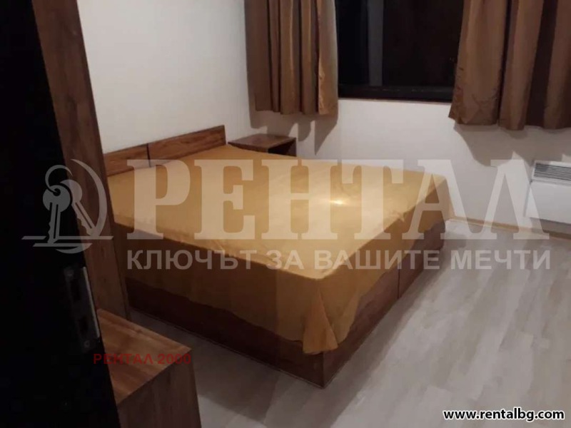 Para alugar  1 quarto Plovdiv , Hristo Smirnenski , 60 m² | 91378406