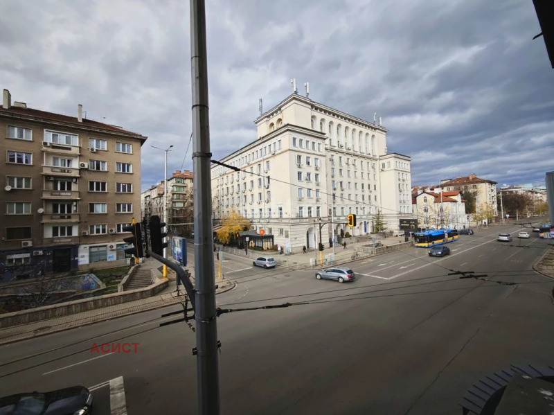 Til leje  1 soveværelse Sofia , Tsentar , 75 kvm | 25605774 - billede [17]
