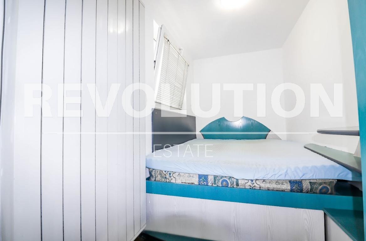 Дава под наем ЕТАЖ ОТ КЪЩА, гр. Варна, Център, снимка 4 - Етаж от къща - 53557829