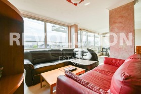 Maisonette Vitosha, Sofia