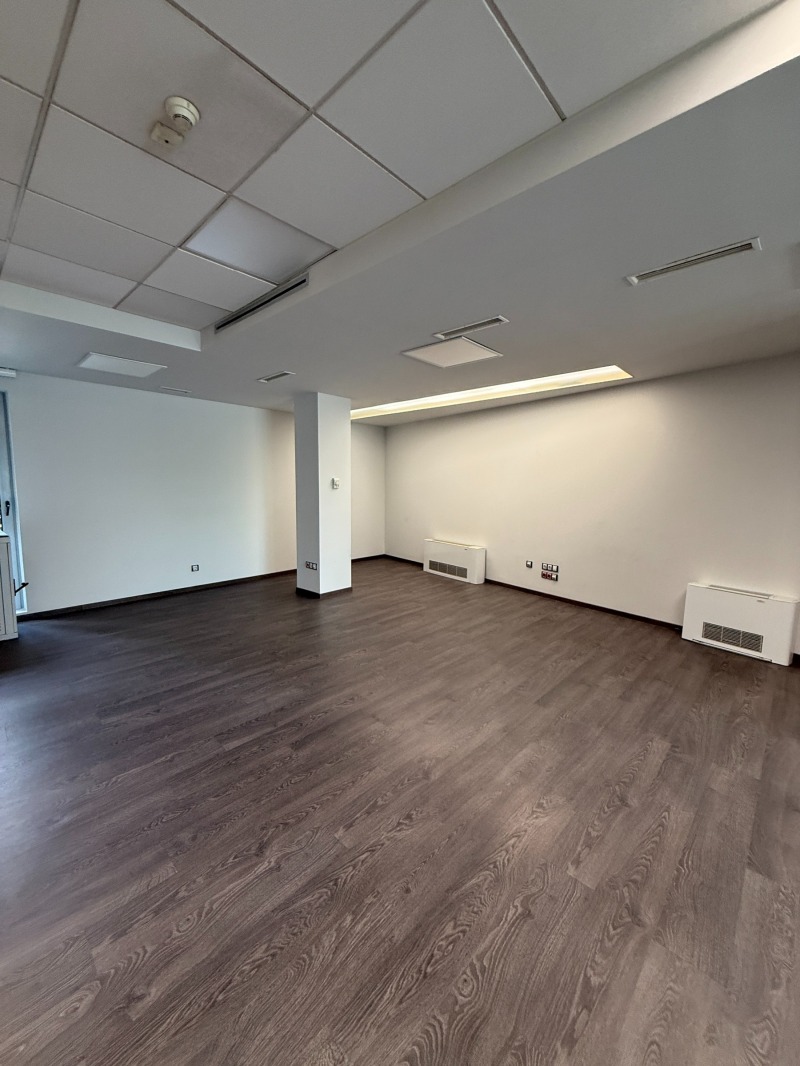 De inchiriat  Birou Sofia , Hladilnica , 113 mp | 14302845 - imagine [2]