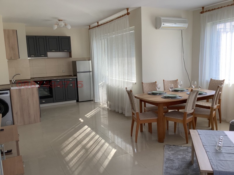 Do wynajęcia  2 sypialnie Ruse , Centar , 100 mkw | 47404841 - obraz [4]