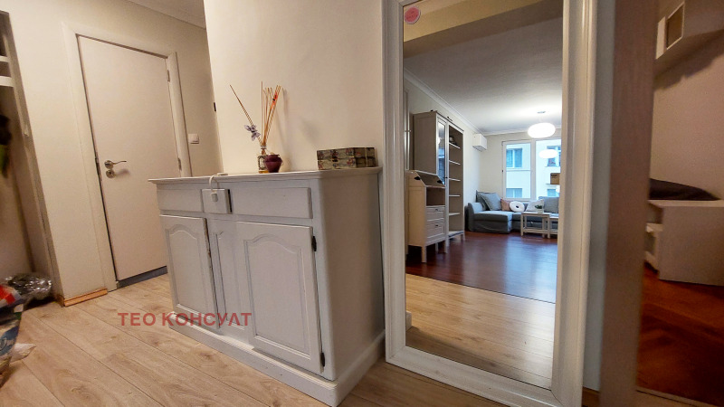 Дава под наем 3-СТАЕН, гр. София, Център, снимка 6 - Апартаменти - 52589375