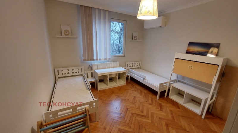 Дава под наем 3-СТАЕН, гр. София, Център, снимка 12 - Апартаменти - 52589375